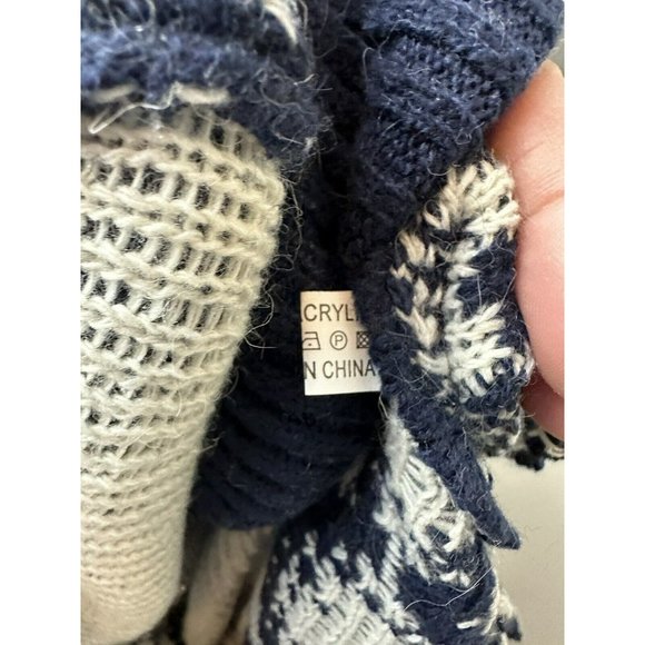 AZ Cape Poncho With Sleeves Navy With Boho Aztec Design - Picture 13 of 15